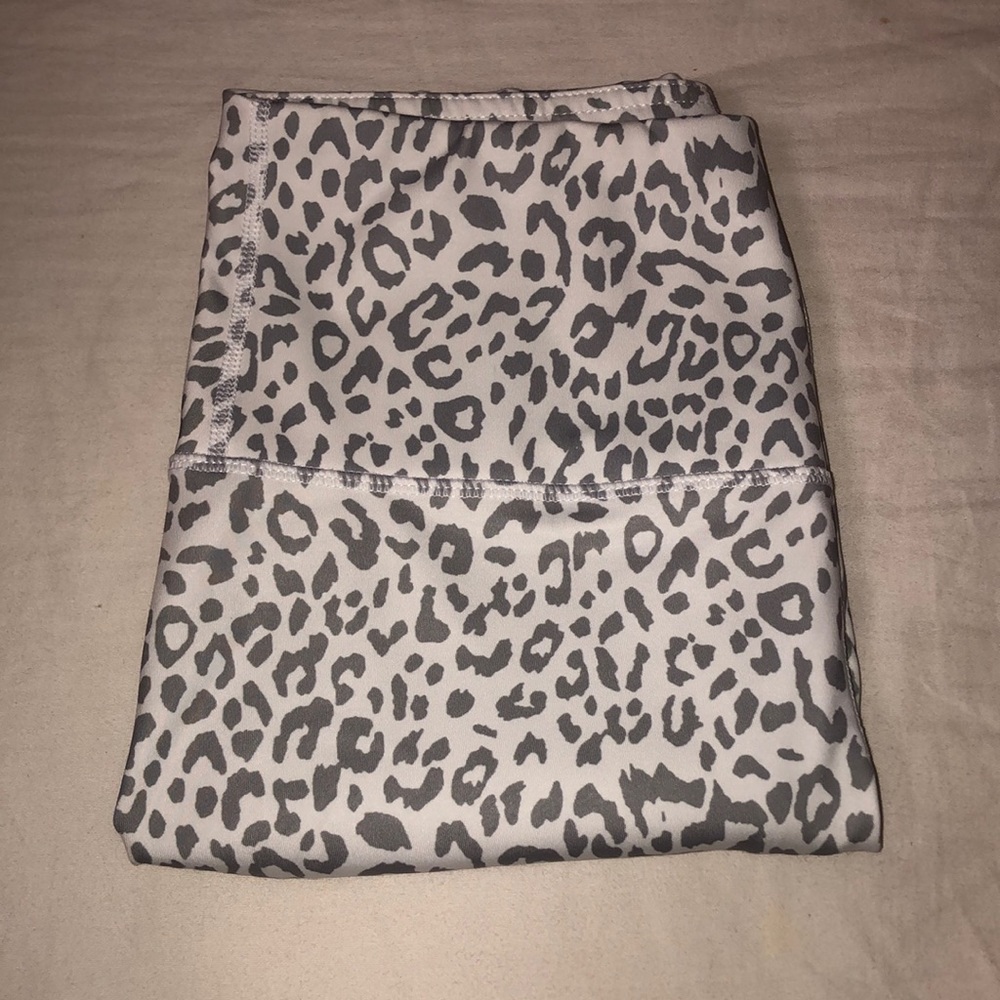 Altar’d State Revival Gray and White Leopard Leggings Size Medium
